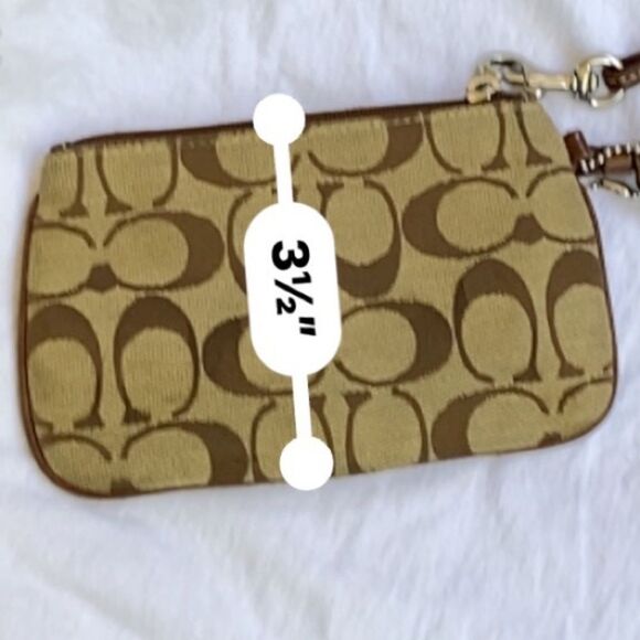 Coach Wristlet - Picture 6 of 7